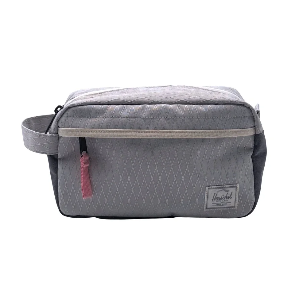 Herschel Chapter Travel Kit Toiletry Bag White Gray Diamond Pattern Pink Zipper